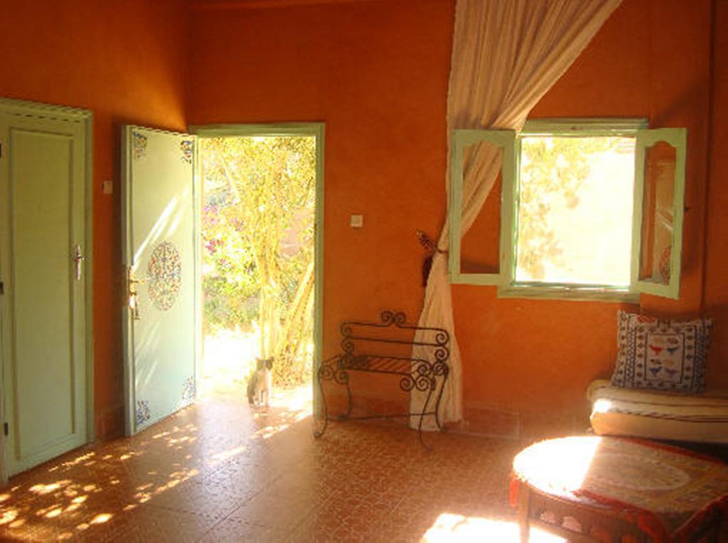 Kasbah Itrane Bed & Breakfast Tamnougalt Exterior photo